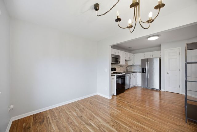 66 Beechmont Court Z1, Schaumburg, IL 60193