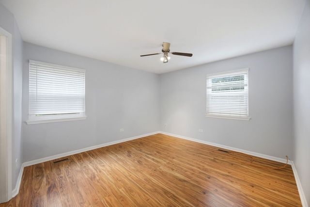 66 Beechmont Court Z1, Schaumburg, IL 60193