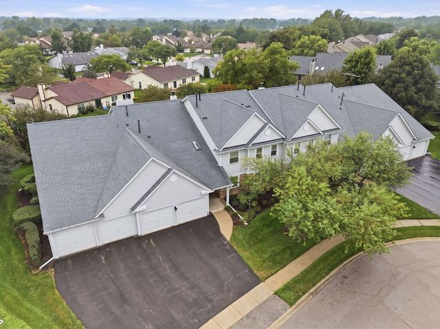 66 Beechmont Court Z1, Schaumburg, IL 60193