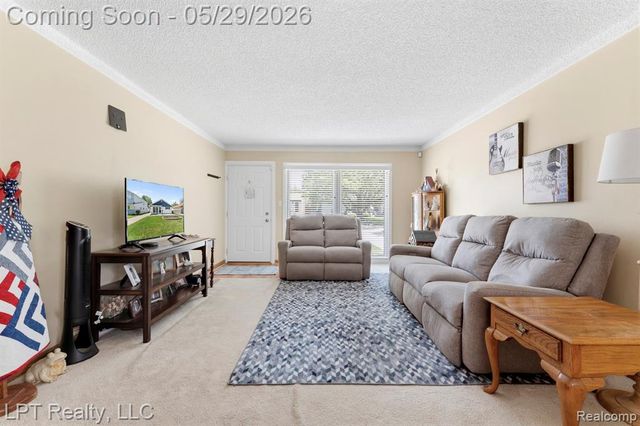 8032 Clippert Street, Taylor, MI 48180