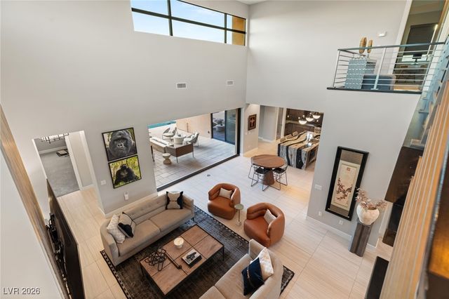 38 Moonfire Drive, Las Vegas, NV 89135