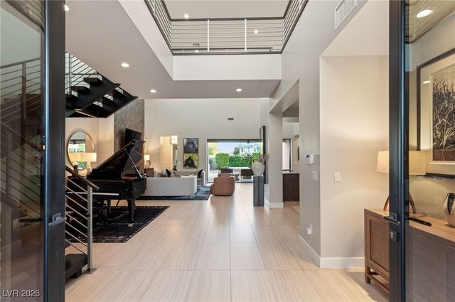 38 Moonfire Drive, Las Vegas, NV 89135