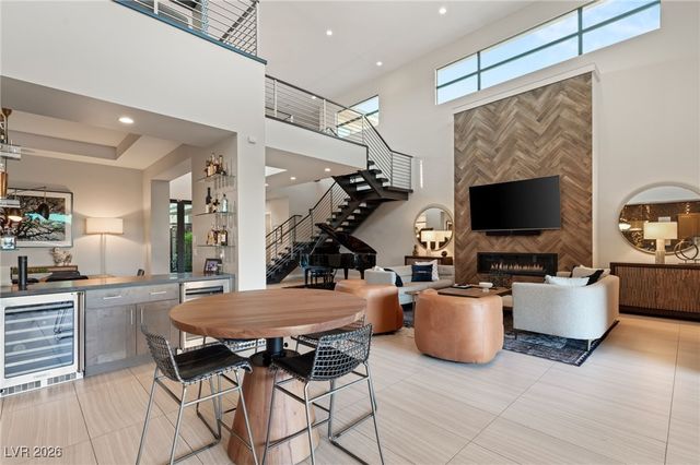 38 Moonfire Drive, Las Vegas, NV 89135