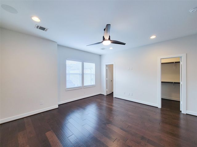 845 Fisher Street E, Houston, TX 77018