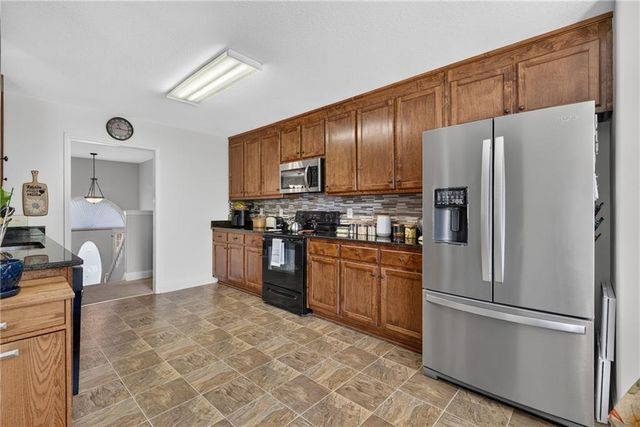1690 Dillard Way, Bethlehem, GA 30620