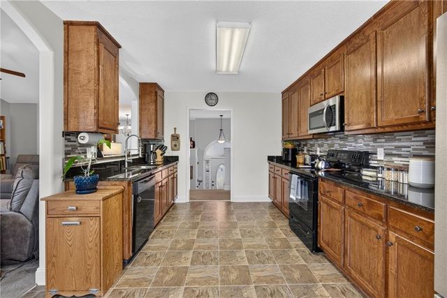 1690 Dillard Way, Bethlehem, GA 30620