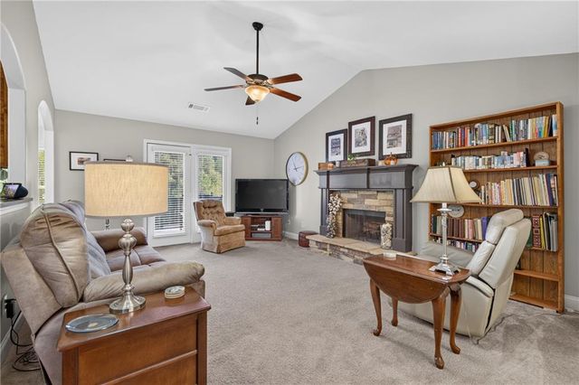 1690 Dillard Way, Bethlehem, GA 30620