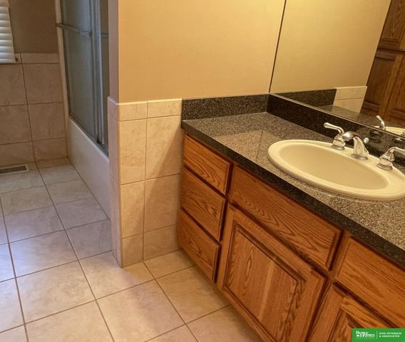 4217 Prairie Road, Fremont, NE 68025
