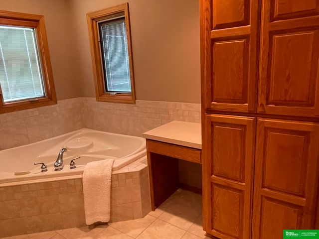 4217 Prairie Road, Fremont, NE 68025