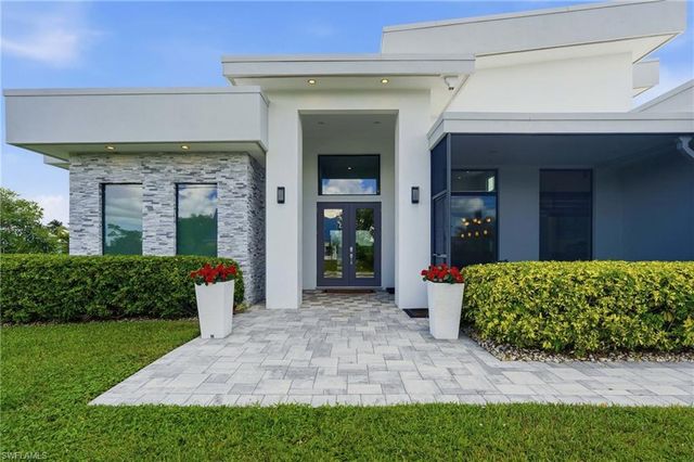 3709 SW 15th PL, Cape Coral, FL 33914