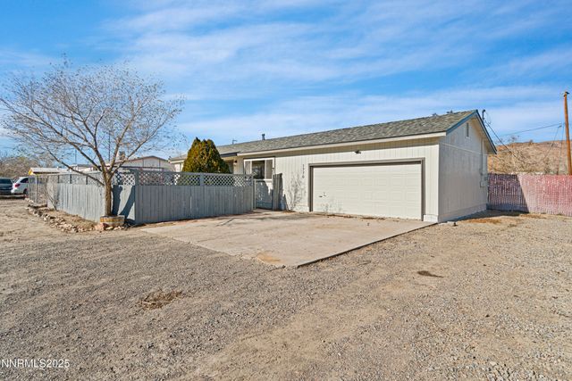 1770 Pueblo Street, Silver Springs, NV 89429