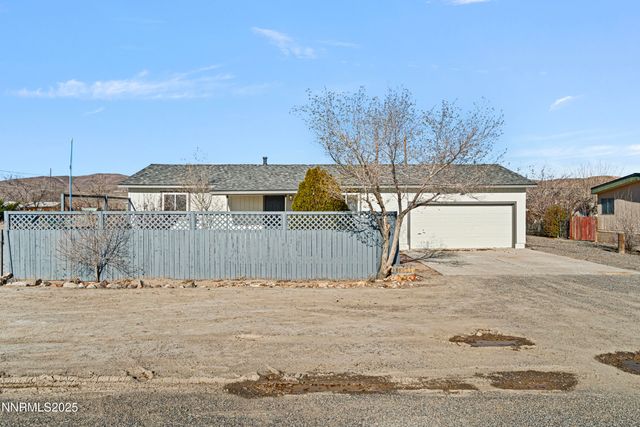 1770 Pueblo Street, Silver Springs, NV 89429