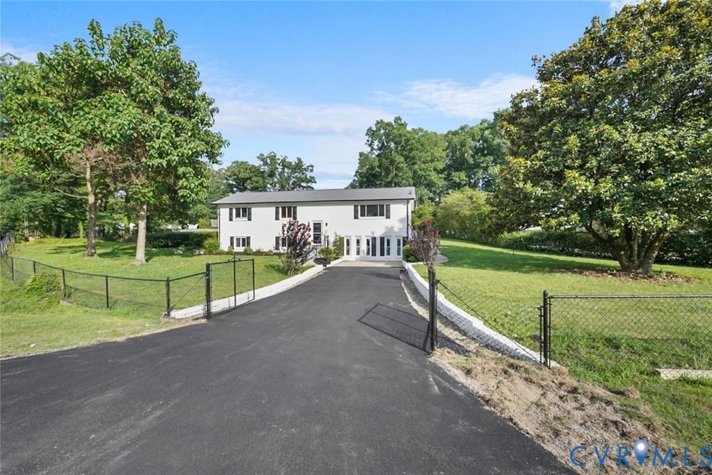 4911 Aqua Ln, Prince George, VA 23875