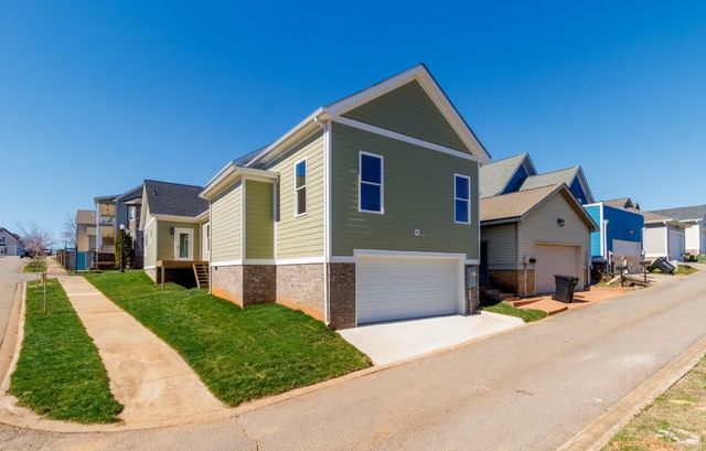 329 Augusta Ave, Pleasant View, TN 37146