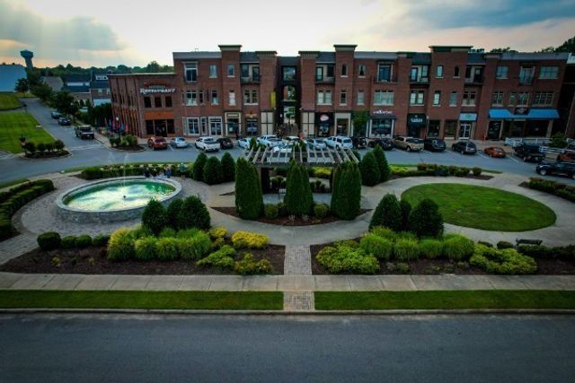 329 Augusta Ave, Pleasant View, TN 37146