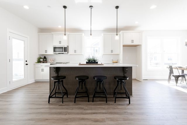 329 Augusta Ave, Pleasant View, TN 37146