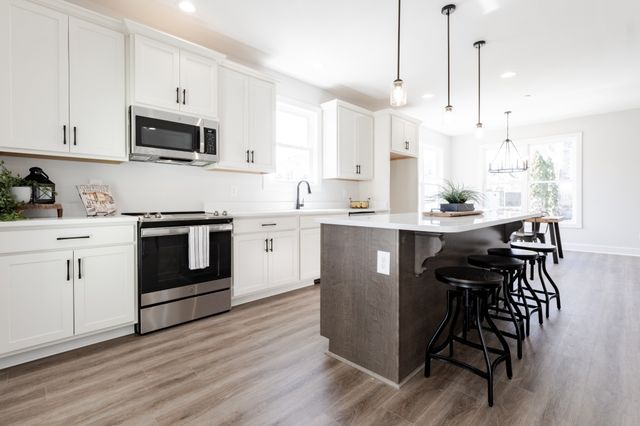 329 Augusta Ave, Pleasant View, TN 37146