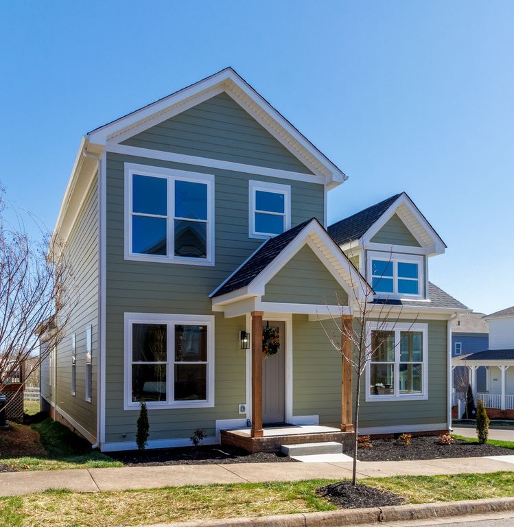 329 Augusta Ave, Pleasant View, TN 37146