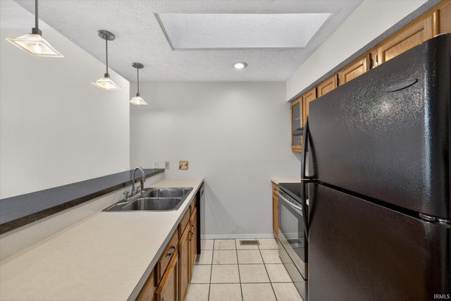 1354 S College Mall Road, Bloomington, IN 47401