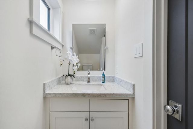 919 Walling Street A, Houston, TX 77009