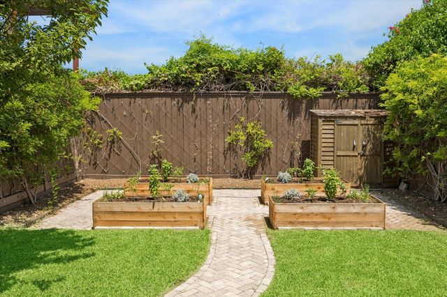 919 Walling Street A, Houston, TX 77009