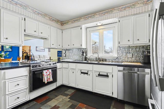 21093 North Avenue, Battle Creek, MI 49017