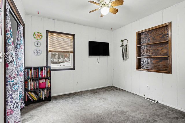 21093 North Avenue, Battle Creek, MI 49017