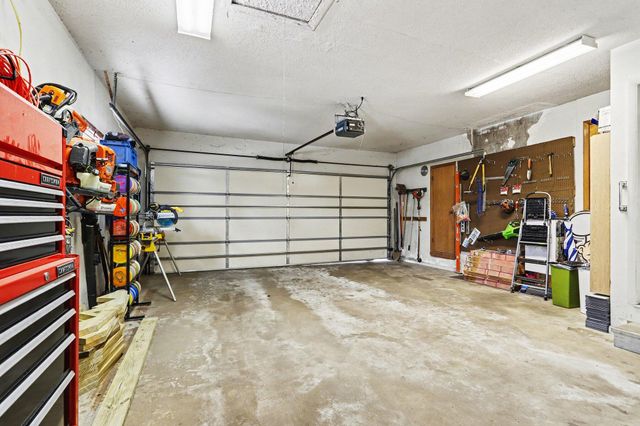 21093 North Avenue, Battle Creek, MI 49017