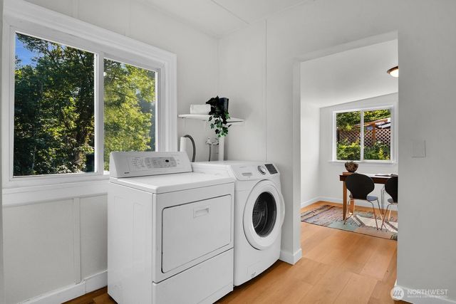 305 NW 7th Street, Renton, WA 98057