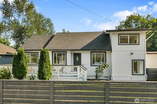 305 NW 7th Street, Renton, WA 98057