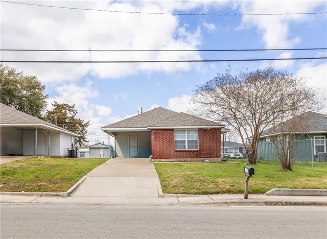1011 West 17th Street, Bryan, TX 77803