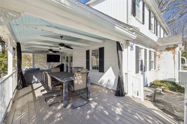 198 Pidgeon Hill Road, South Huntington, NY 11746