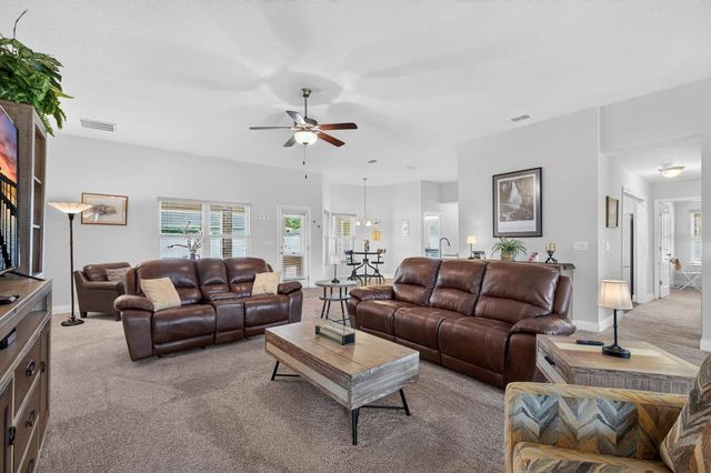24 LINCOLN LANE, Palm Coast, FL 32137