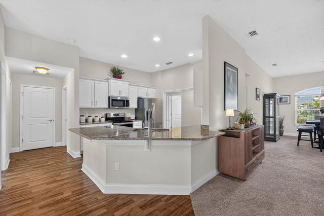 24 LINCOLN LANE, Palm Coast, FL 32137