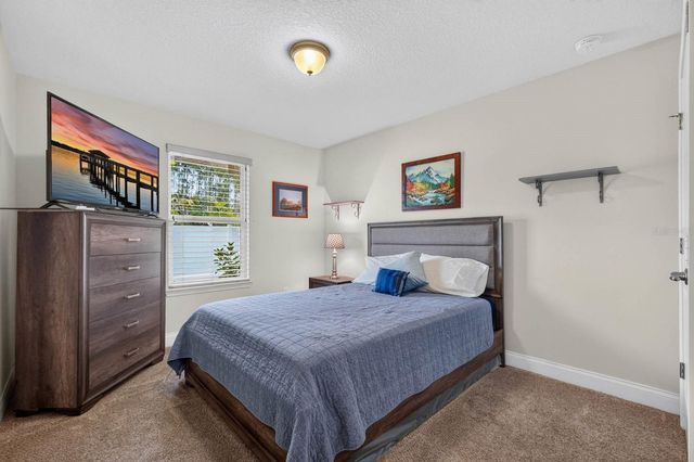 24 LINCOLN LANE, Palm Coast, FL 32137