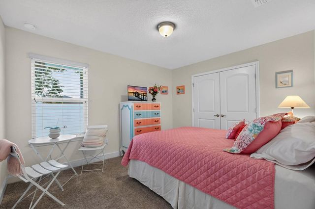 24 LINCOLN LANE, Palm Coast, FL 32137