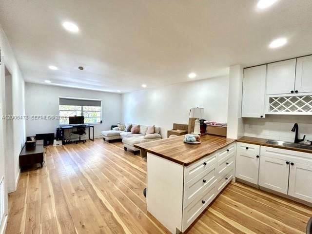 1520 Mckinley St 206E, Hollywood, FL 33020