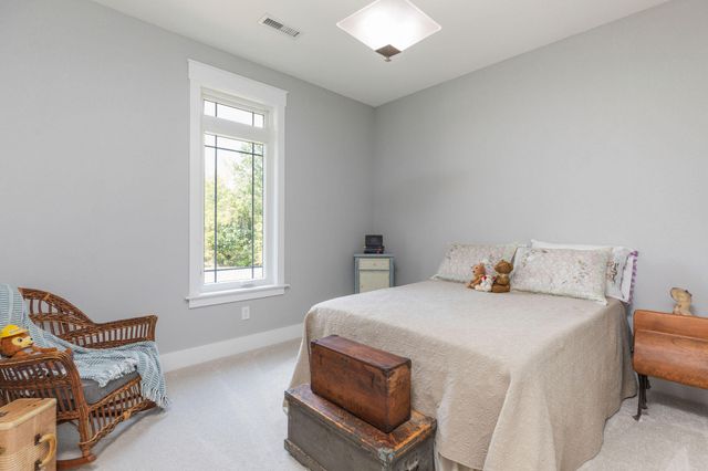 1125 Honeysuckle Street, Lowell, AR 72745