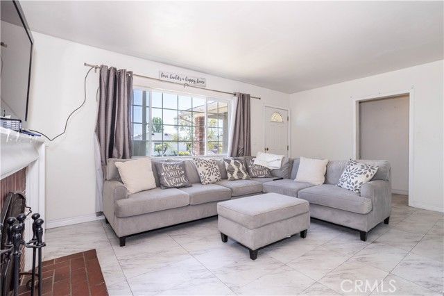 13655 Chase Street, Arleta (los Angeles), CA 91331