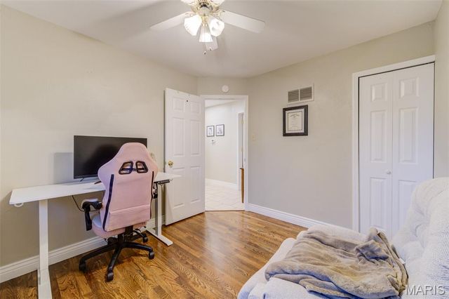 2127 Gladiator Drive, Fenton, MO 63026