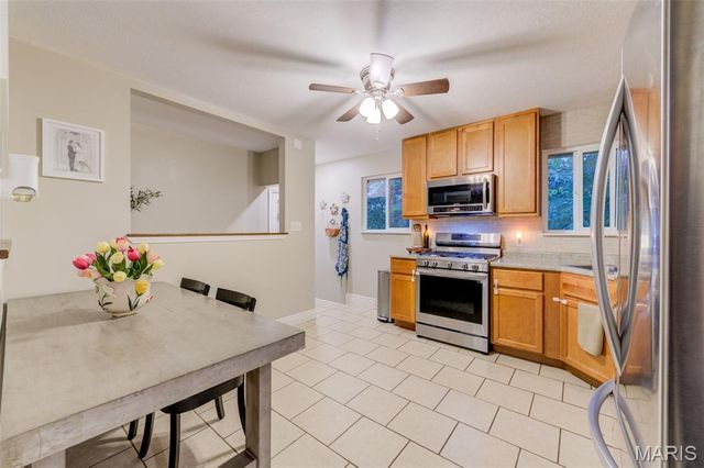 2127 Gladiator Drive, Fenton, MO 63026