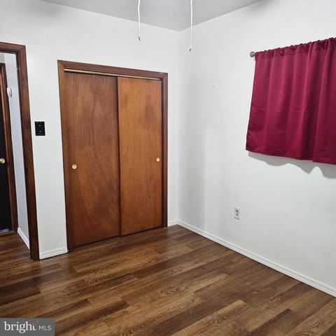 134 BILLINGS AVE, Paulsboro, NJ 08066