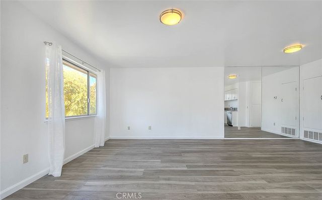 1104 S Mantle Lane 28D, Santa Ana, CA 92705