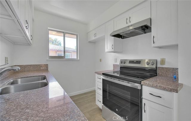 1104 S Mantle Lane 28D, Santa Ana, CA 92705
