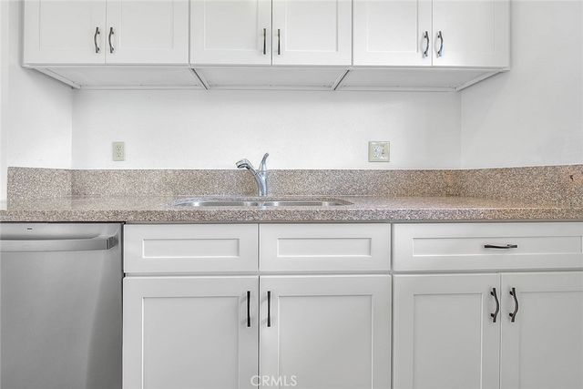 1104 S Mantle Lane 28D, Santa Ana, CA 92705