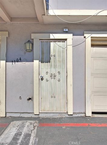 1104 S Mantle Lane 28D, Santa Ana, CA 92705