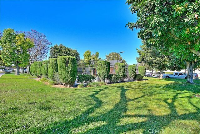 1104 S Mantle Lane 28D, Santa Ana, CA 92705