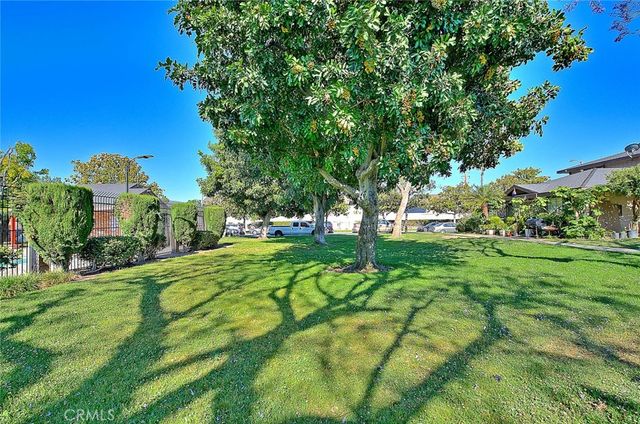 1104 S Mantle Lane 28D, Santa Ana, CA 92705