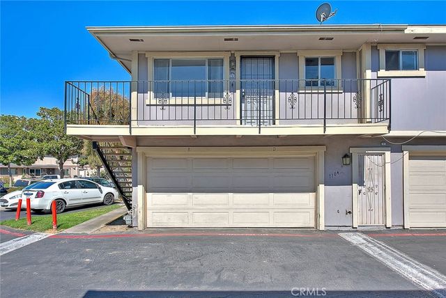 1104 S Mantle Lane 28D, Santa Ana, CA 92705