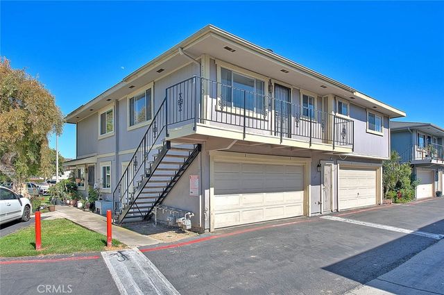 1104 S Mantle Lane 28D, Santa Ana, CA 92705